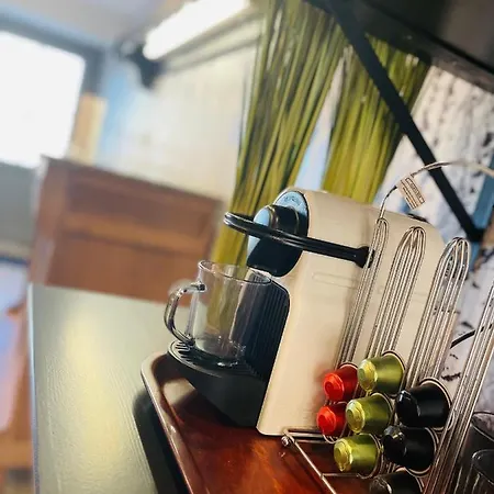 Au Détour Du Vieux Hêtre *